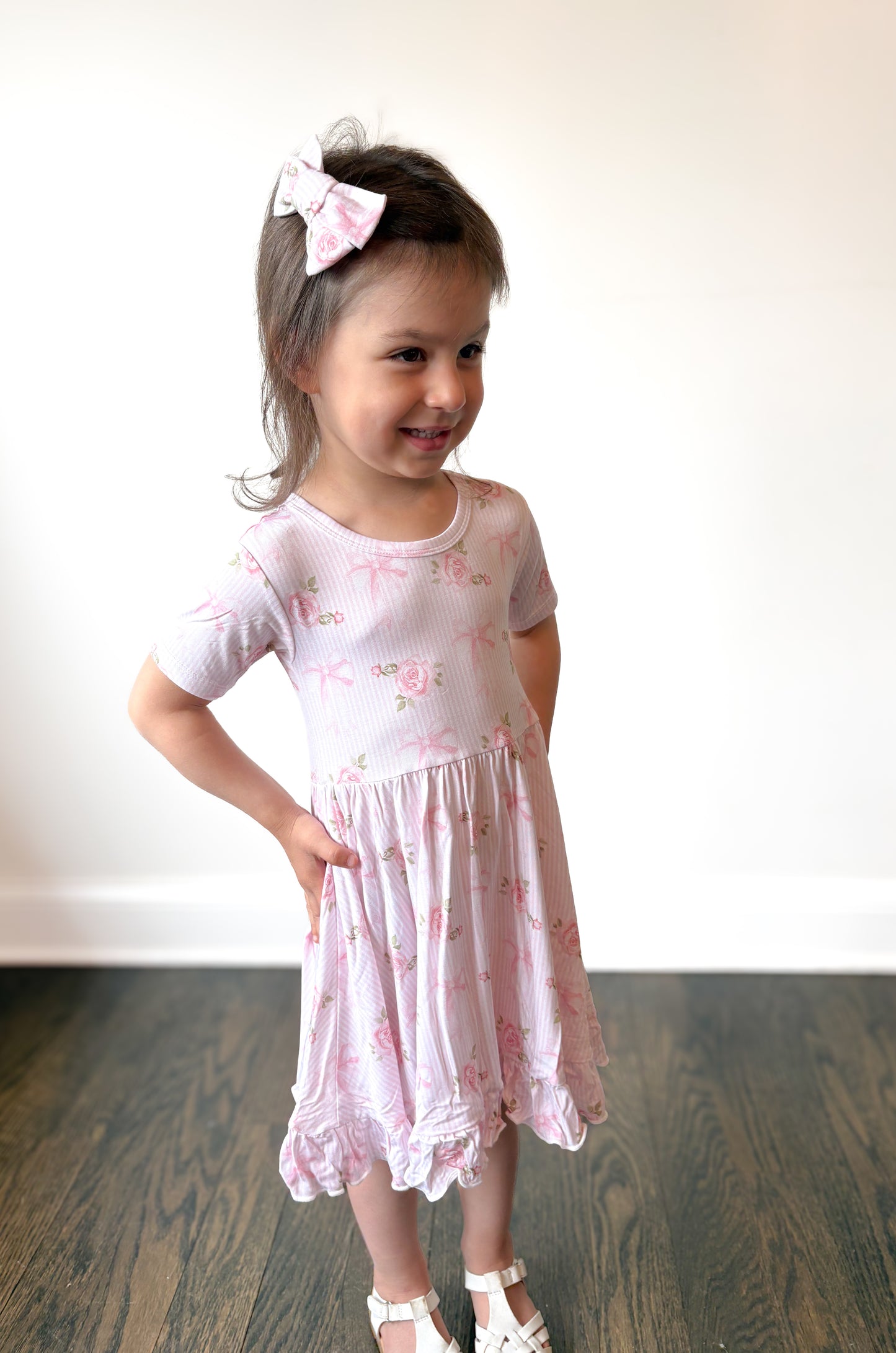 Bloom & Bow Piggies